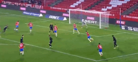 本-戴维斯：孙兴慜对我来说是家人，他离队让我非常难过