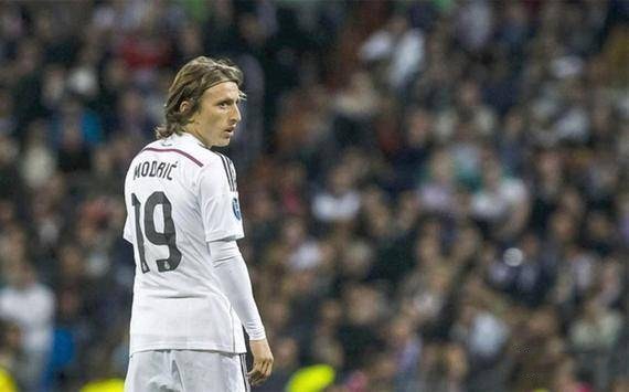 球队连胜势头延续，积分榜争夺愈发激烈