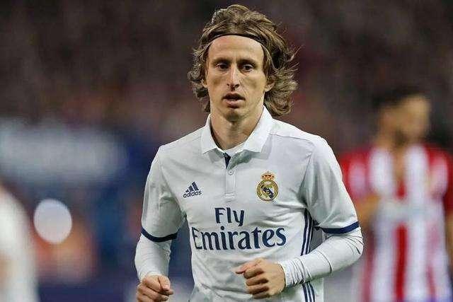 正负值+13！库里谈桑托斯：他前三节都没打 但一上场就发挥作用