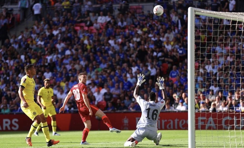 顶对弱踢脚（Top Pair Bad Kicker）的尴尬：如何避免输掉大底池？（顶对弱踢脚的难关：怎样在大底池中避免被套？）