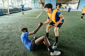 埃默松：我并不怀念在米兰的日子；那儿的人聊我比聊C罗还多