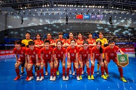 欧冠积分榜：阿森纳全胜领跑，巴黎、拜仁、国米、皇马均12分