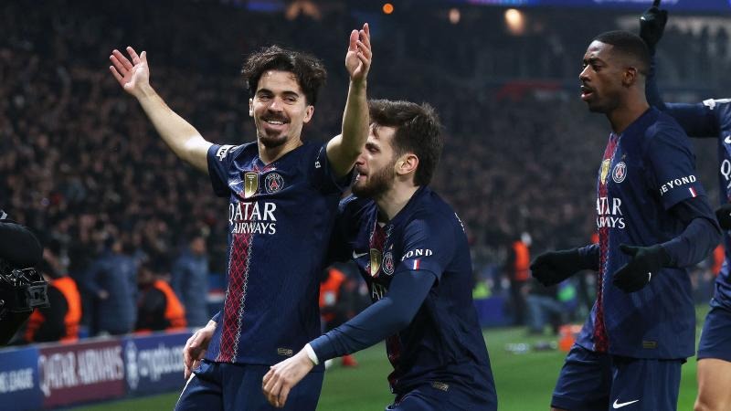 顶级扑克软件推荐：如何利用技术复盘你的每一手牌。（顶尖扑克工具指南：用科技复盘并解析你的每一手牌）